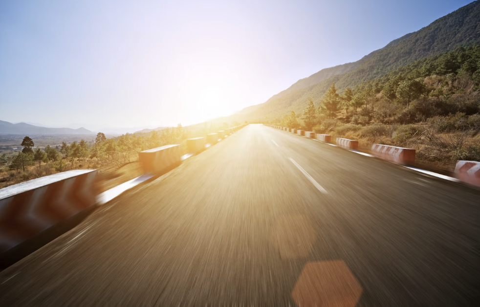 Úton haladó kamion